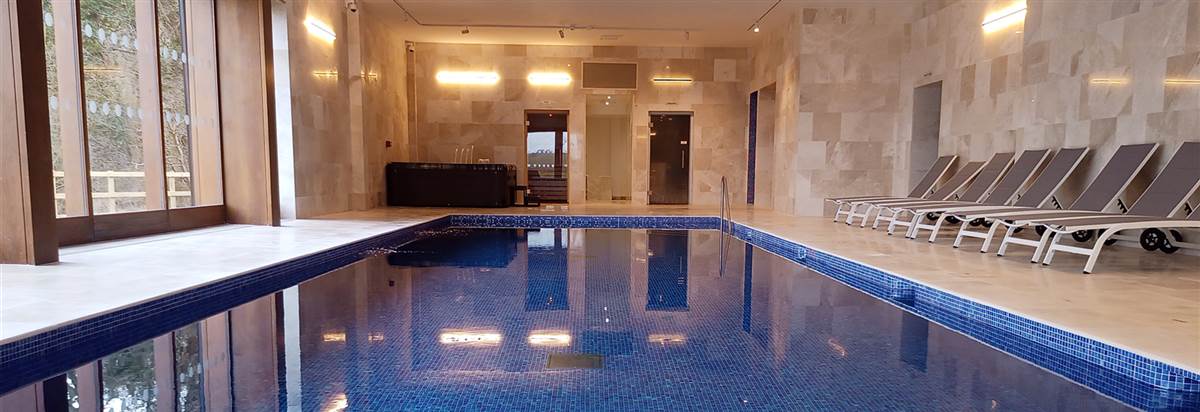 SWIMMING POOL pictures 1